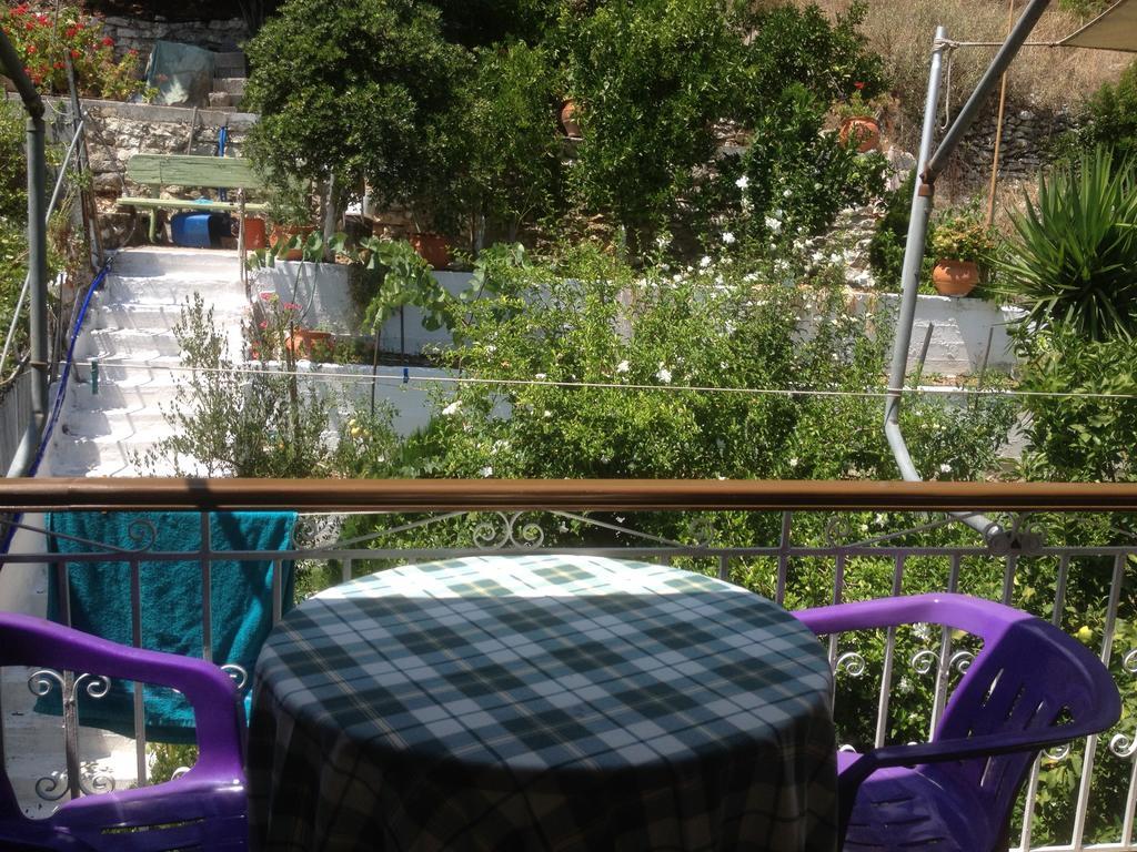 Dimitris Rooms Vlikhon Exterior photo